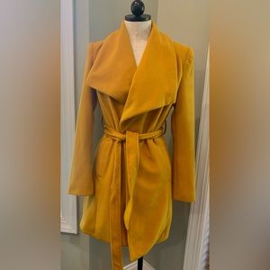 Love Tree belted coat | Size small